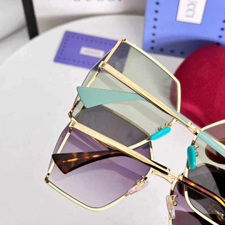 Picture of Gucci Sunglasses _SKUfw79398854fw